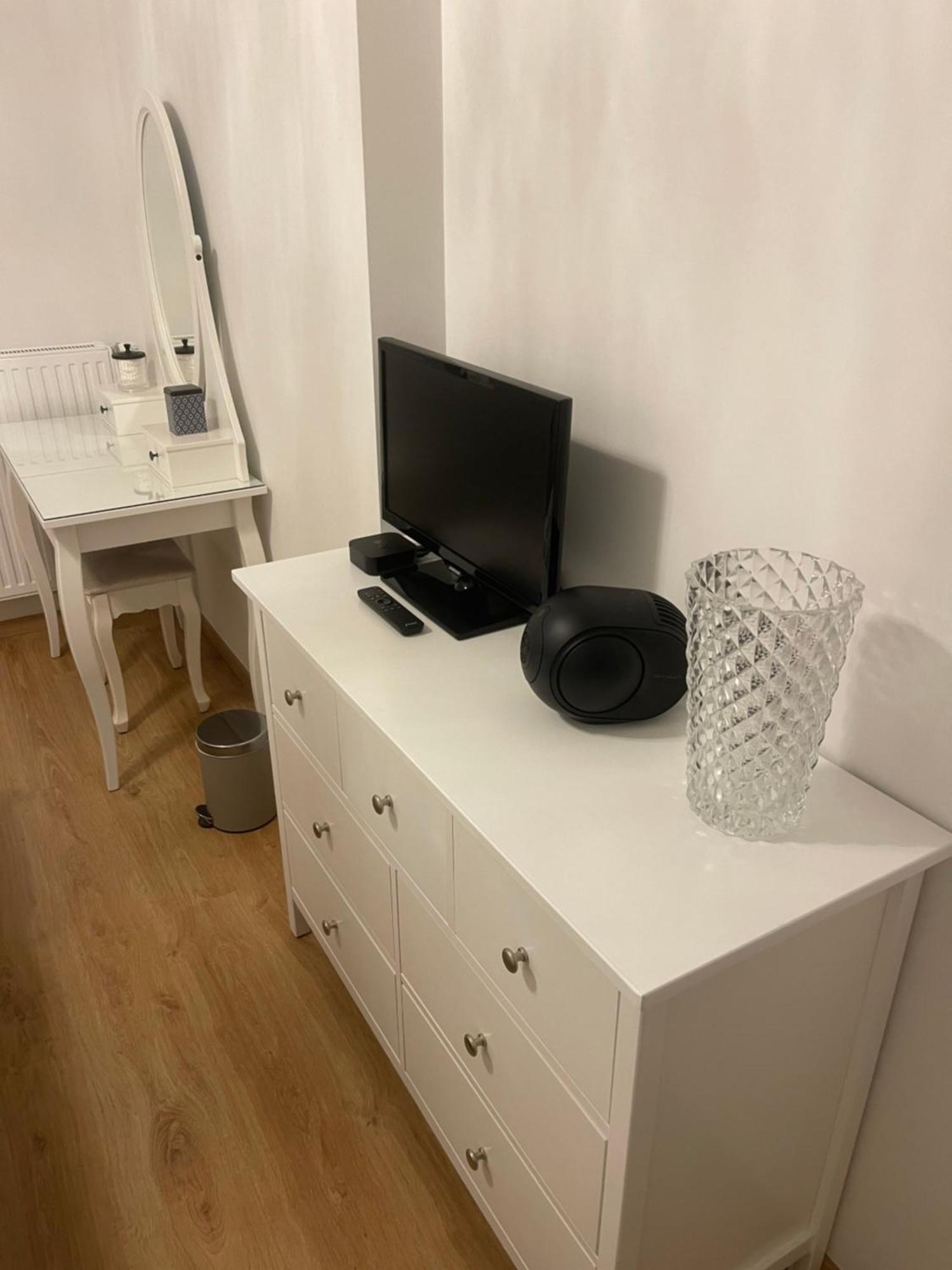 Bella Cruz 66 M2 Prestations Premium, Wifi, Balcon, Parking Avec Borne De Recharge Electrique, Plage Prieure, Commerces Dinard Exterior foto